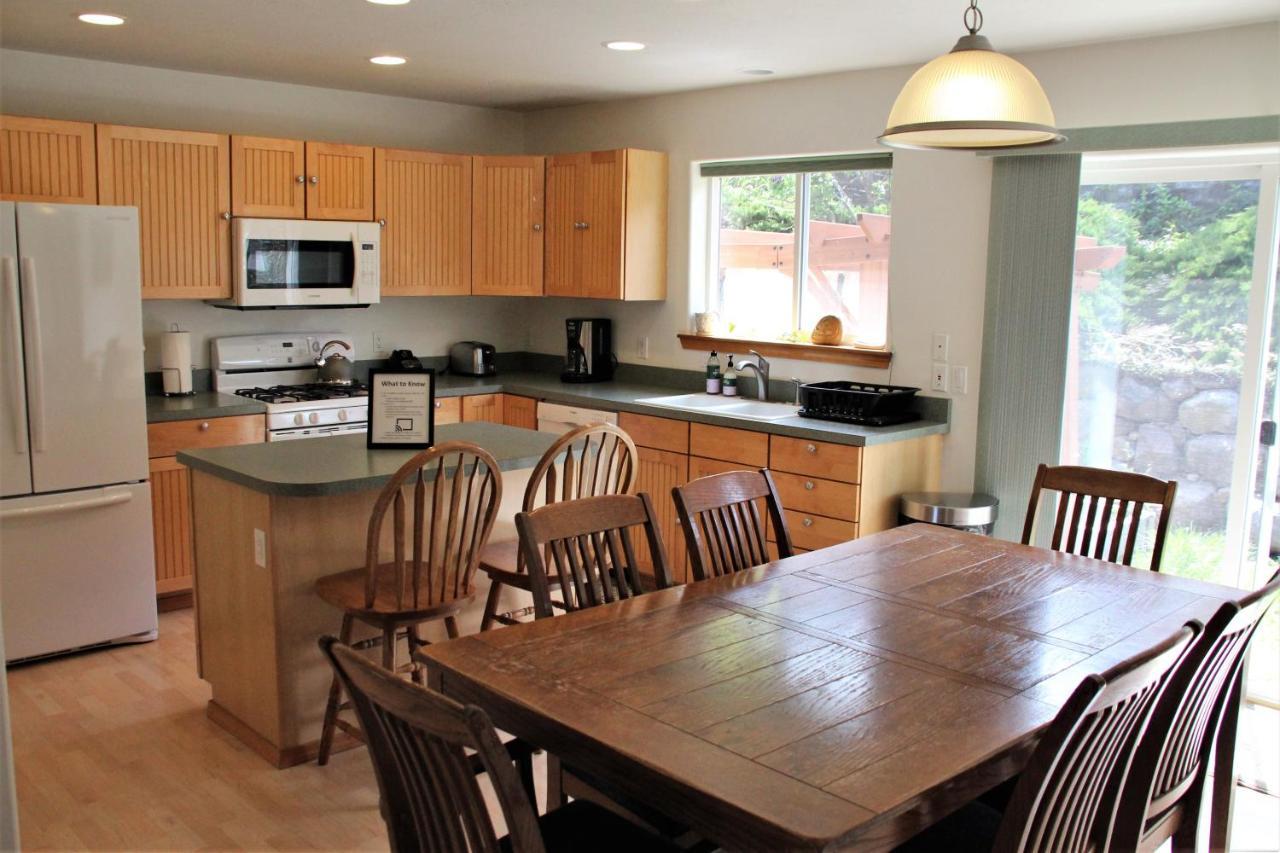 Hood River Family Vacation Home ภายนอก รูปภาพ
